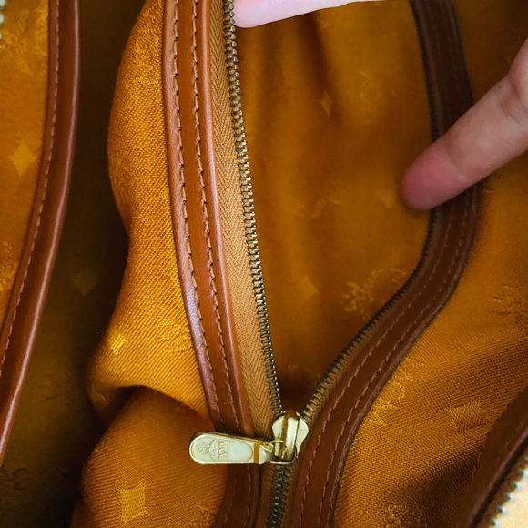 authentic mcm boston speedy 33 conjac(sold) - Picture 2 of 9